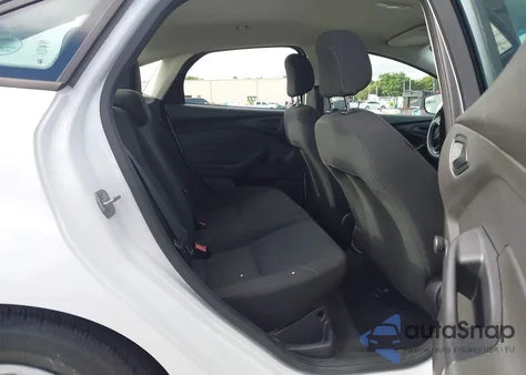 2016 Ford Focus S из США, поврежденный, VIN 1FADP3E21GL248877